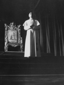 Pio XII, lultimo papa "romano di Roma".